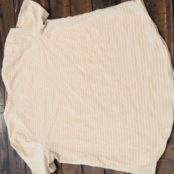 Lululemon Love Crew Tee - Picture 6 of 7